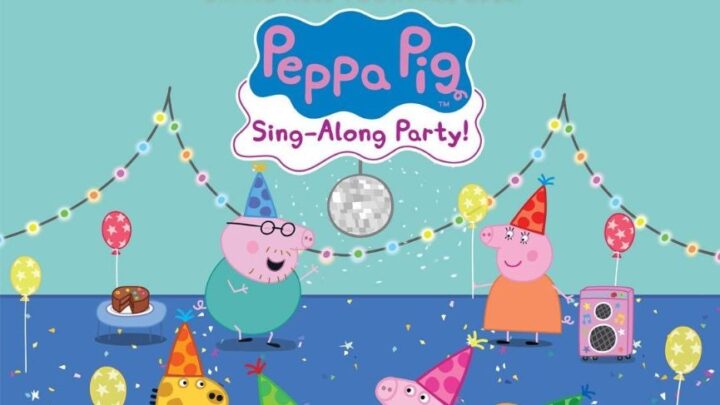 Cartoon with Peppa Pig and friends having a Sing A Long Party